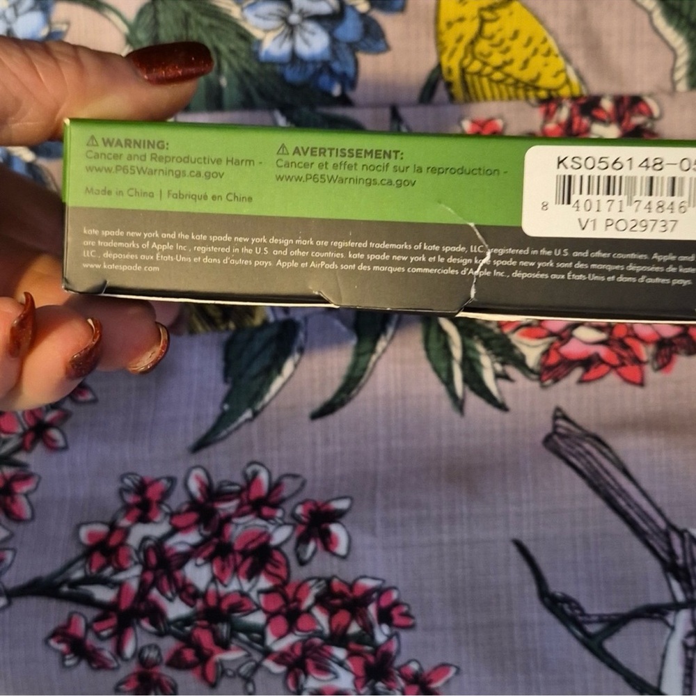 NEW Kate Spade Black and White Polka Dot AirPods Pro 1st & 2nd Generation Case - Picture 2 of 3